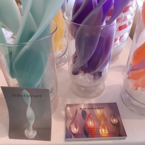 Engelkerzen von Alaya – handgemacht & jetzt im Rosenhaus