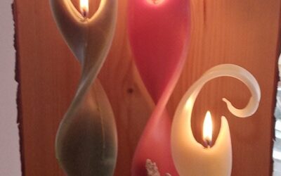 Alaya Engelkerzen aus dem Allgäu – jetzt alle Farben im Rosenhaus erhältlich